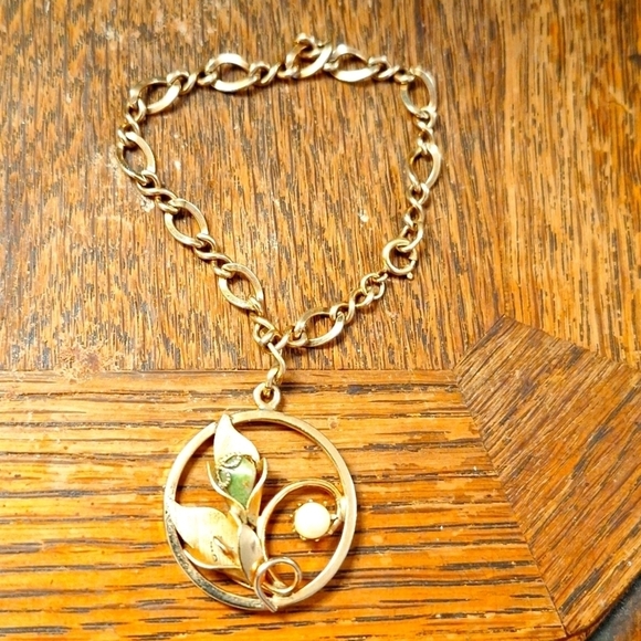 VINTAGESarah Covent Jade and Pearl   12K GOLD FILLED Bracelet 7.25" - Picture 1 of 6